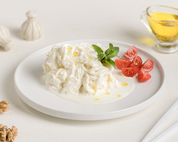 Сыр Страчателла из коровьего молока, м.д.ж в сухом веществе - 50%, 200 г