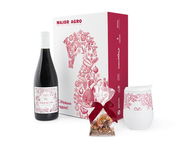 Подарочный набор №2 с бутылкой вина, специями для глинтвейна и кофером, в дизайнерской коробке