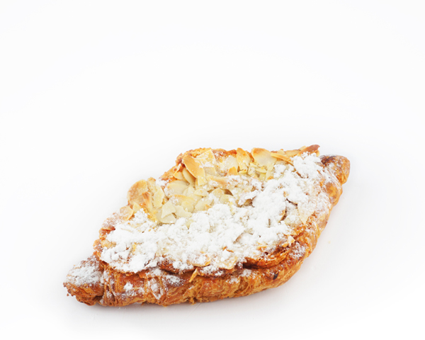 Круассан с миндальным кремом, 135 г